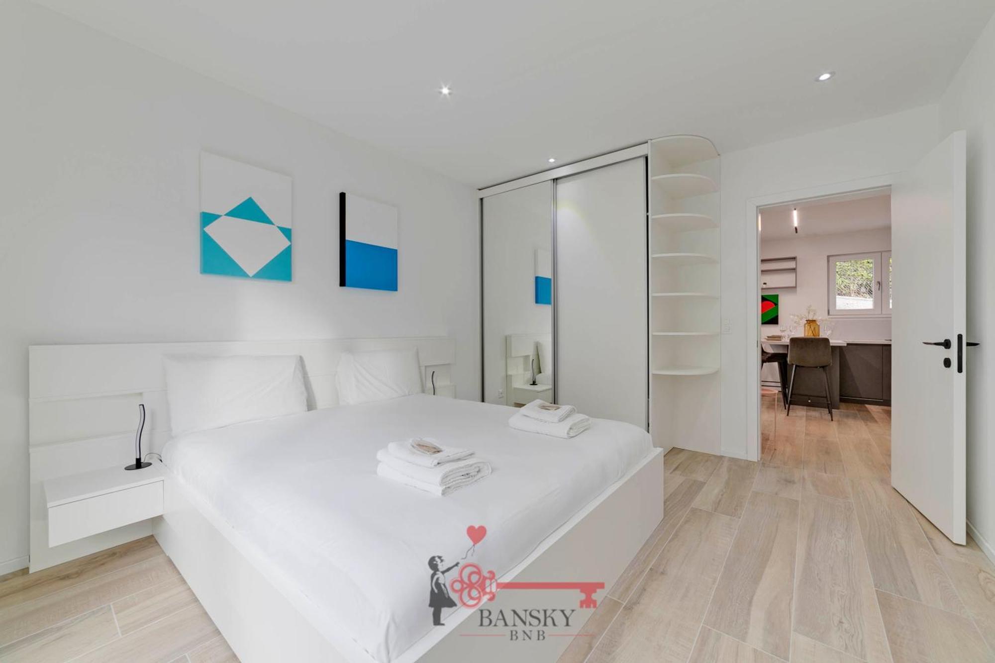 Home Sofia Room 2 - Modern Station -By Easylife Swiss Lugano Dış mekan fotoğraf