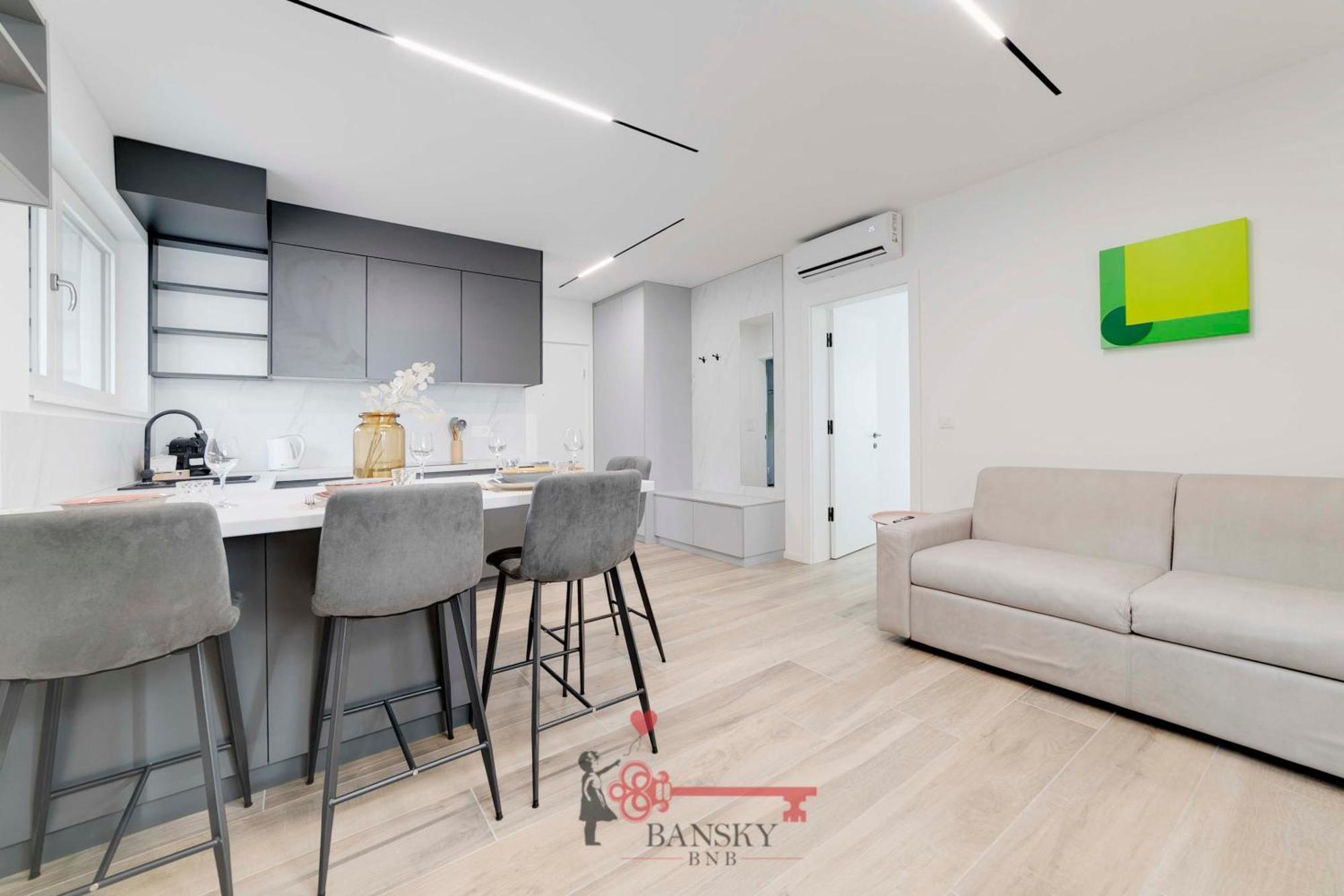 Home Sofia Room 2 - Modern Station -By Easylife Swiss Lugano Dış mekan fotoğraf